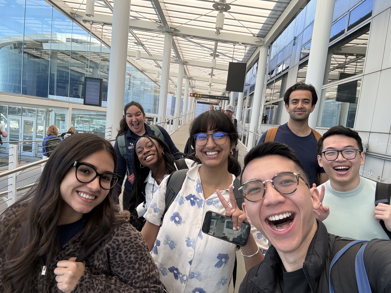Excited Winn CIPP students head to Spokane, Washington, with the Fred Hutch team. As part of their summer experience at Fred Hutch, these future physician-investigators are traveling to shadow providers at a rural clinic and gain firsthand insight into healthcare delivery and research in rural communities.